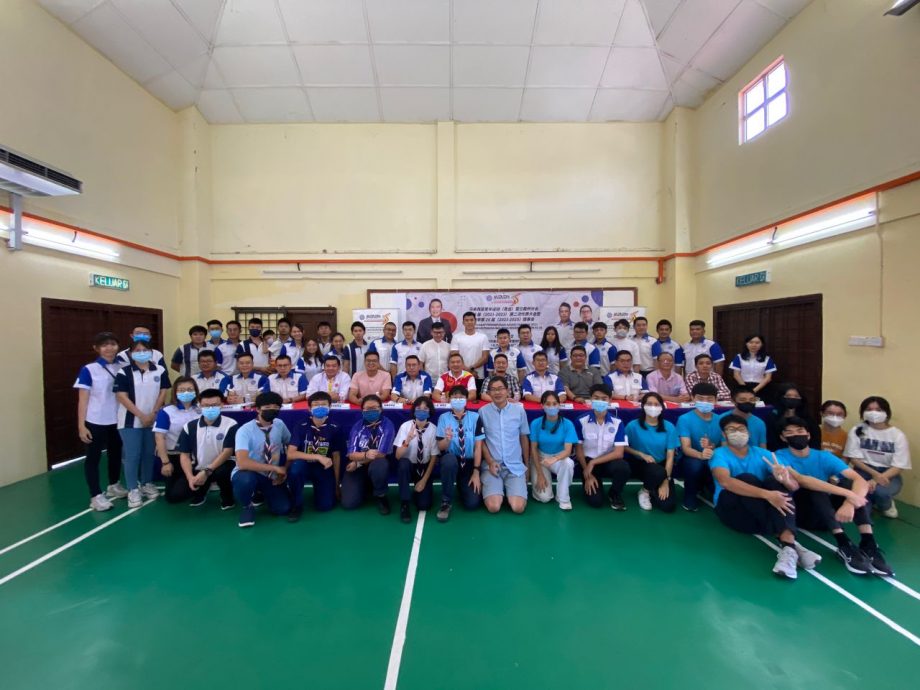 蝉联主席最后一届 黄耀亮续掌雪青运