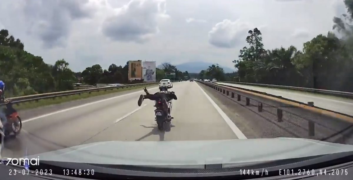 视频|又有“超人”大道飙摩托 逾时速130公里危驾遭网轰