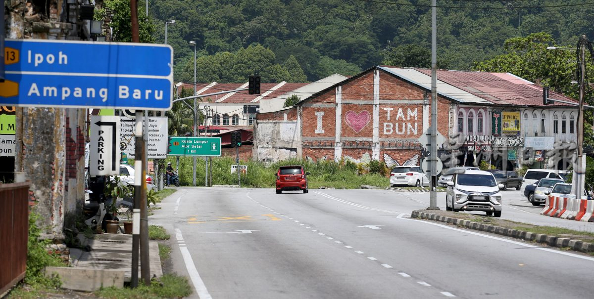 设交通圈3U型弯废5交通灯 打扪路工程料9月完成