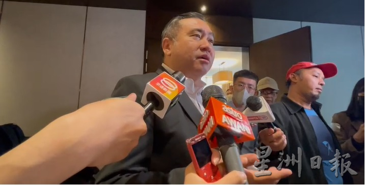 调查AOC委私人公司向NTL游客收费课题 陆兆福:收集资料呈内阁