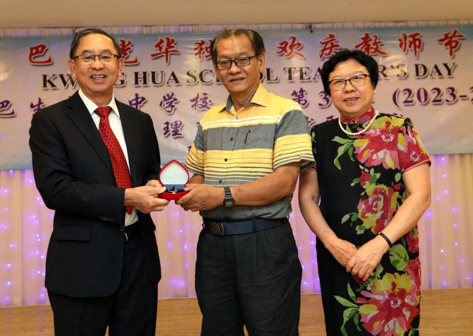 谢璇苞:教育学生责任大 教师薪金福利应受重视