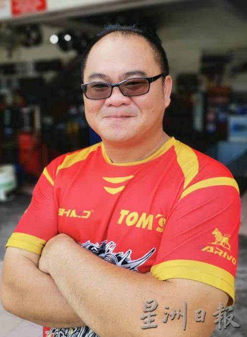 走大道弃爱大华路段 商家生意大受影响