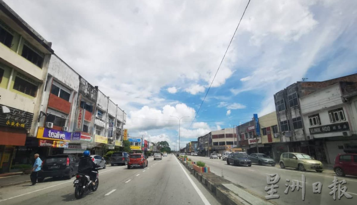 走大道弃爱大华路段 商家生意大受影响