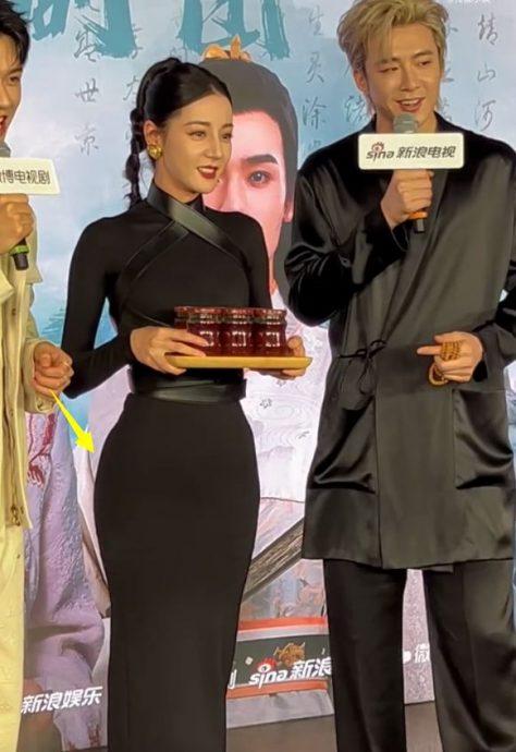 迪丽热巴也玩小心计?网民质疑垫了“假屁股”