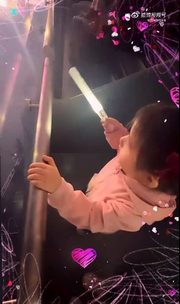 郭富城最萌铁粉 小女儿奶音应援跟唱Q爆