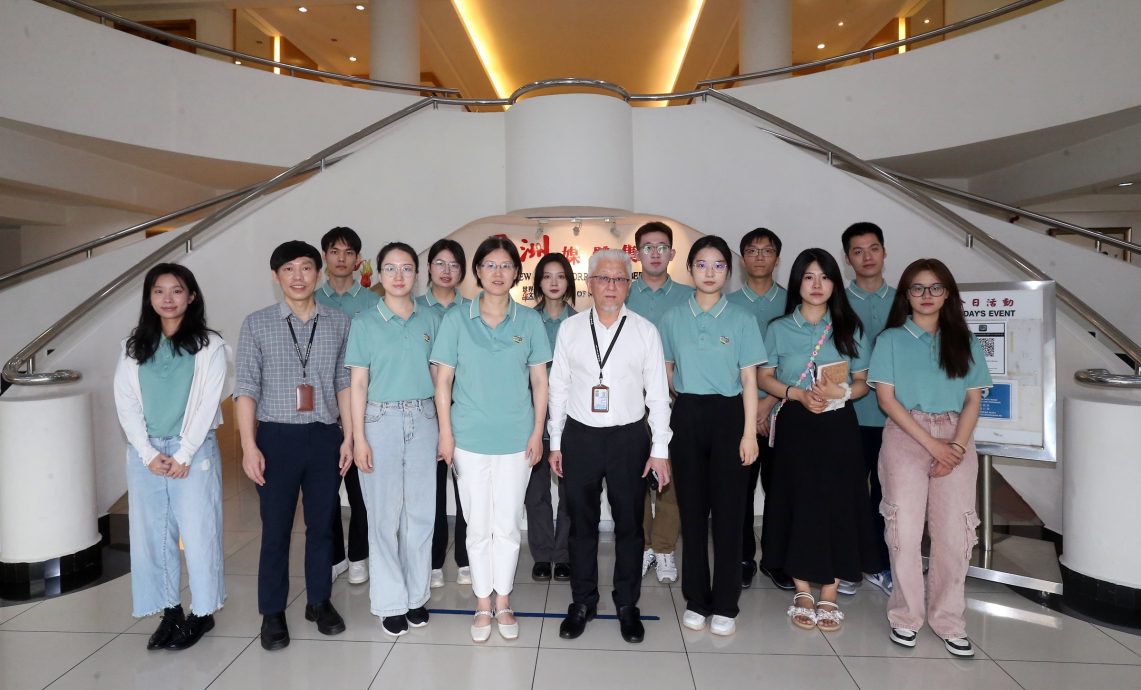 郭清江接待:中国北京外国语大学国际新闻与传播学院