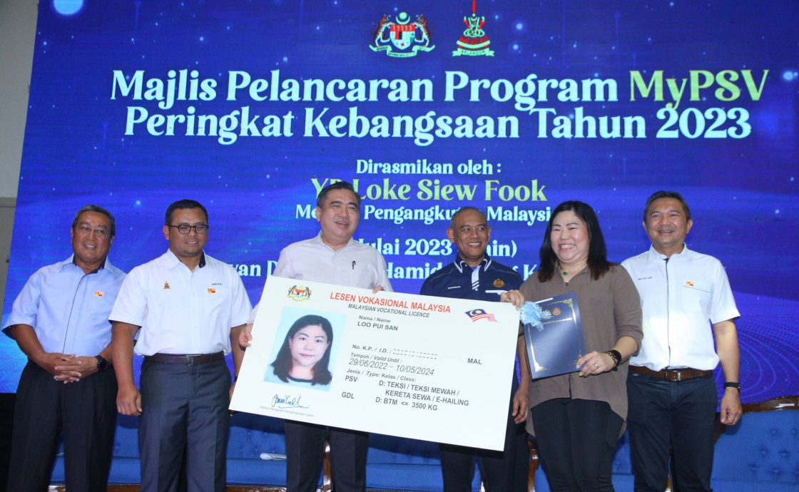 陆兆福:巴士司机短缺