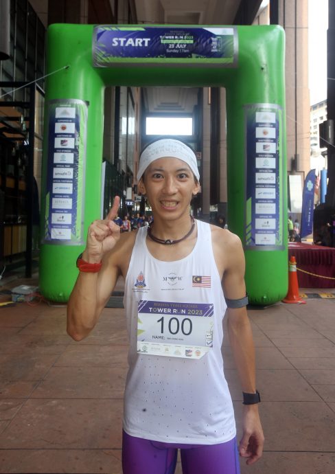 隆成功时代广场高塔竞速赛|达成生涯第100场比赛 苏为庆夺冠稳坐世界第一