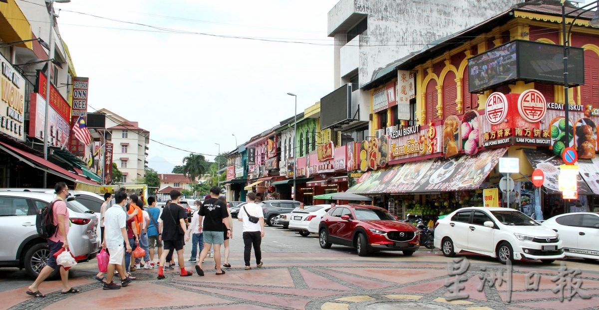 霹：封面主文／怡保土产店市场百花齐放   香饼、咖央角、花生糖、白咖啡最火红