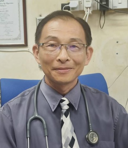 霹:封面主文/手足口症攀高峰 幼教严防 成人也中招