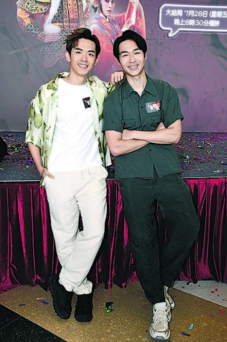 龚嘉欣剧透《灵戏逼人》结局哭到眼肿 若收视28点送吻张振朗