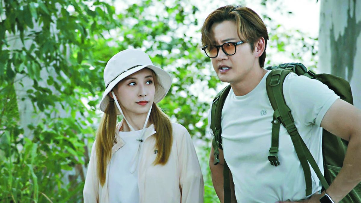 龚嘉欣剧透《灵戏逼人》结局哭到眼肿 若收视28点送吻张振朗