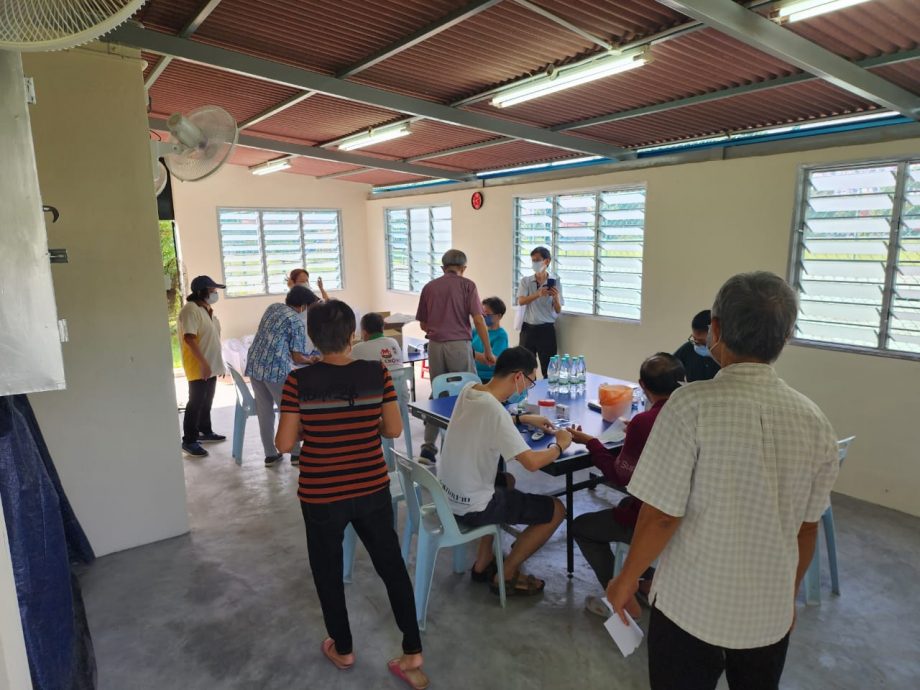 (古城版)哥打拉沙马那第二期花园睦邻计划办健康体检,提高市民对血糖血压的关注