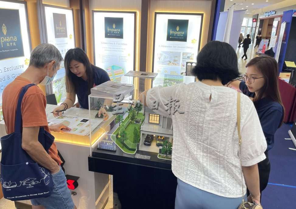 (古城第三版主文)6天房地产展销会成功吸引民众·为购屋做准备