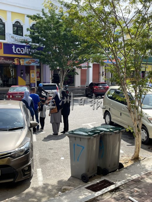 （古城第三版主文）停车格被各种霸占·谁来管管？