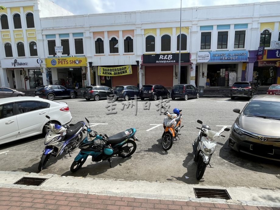 （古城第三版主文）停车格被各种霸占·谁来管管？