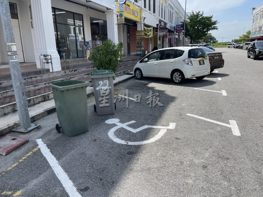 （古城第三版主文）停车格被各种霸占·谁来管管？