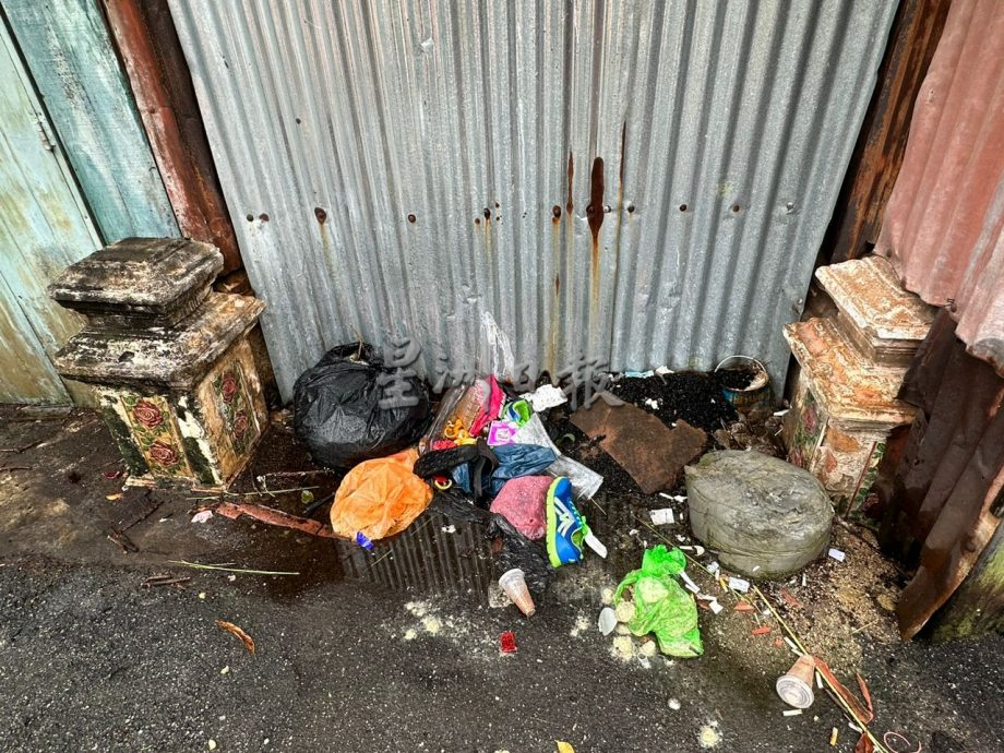 （古城第三版主文）祈安律木屋荒废屋檐倒塌 梁证法促业主尽快维修