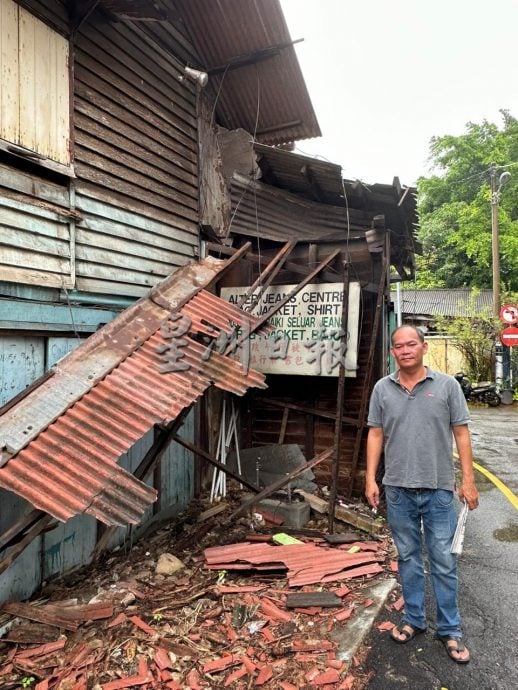 （古城第三版主文）祈安律木屋荒废屋檐倒塌 梁证法促业主尽快维修