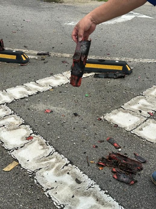 （古城第二版副文）鸿运城路口反光防撞杆被撞毁