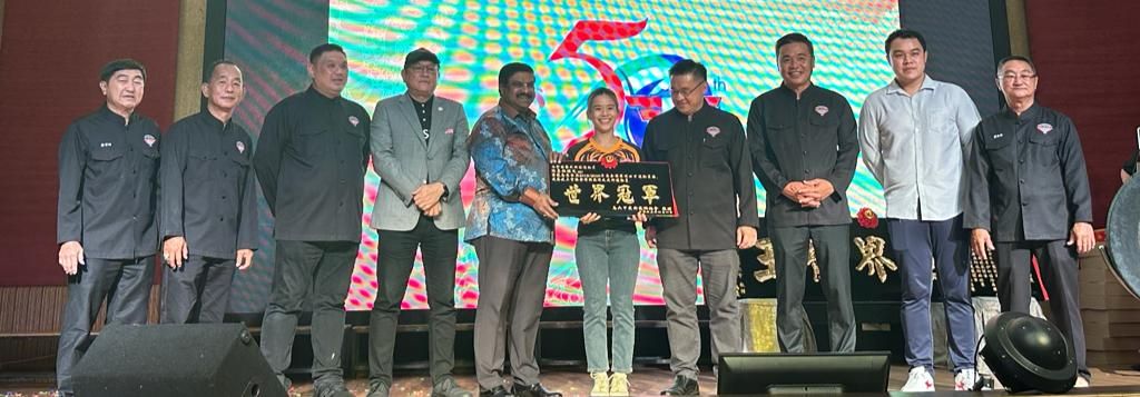 (古城第五版主文)山姆根:甲拟5年内提升31体育场地