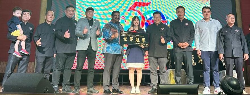 (古城第五版主文)山姆根:甲拟5年内提升31体育场地