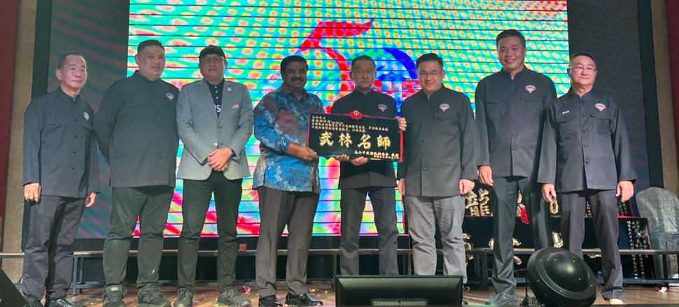 (古城第五版主文)山姆根:甲拟5年内提升31体育场地