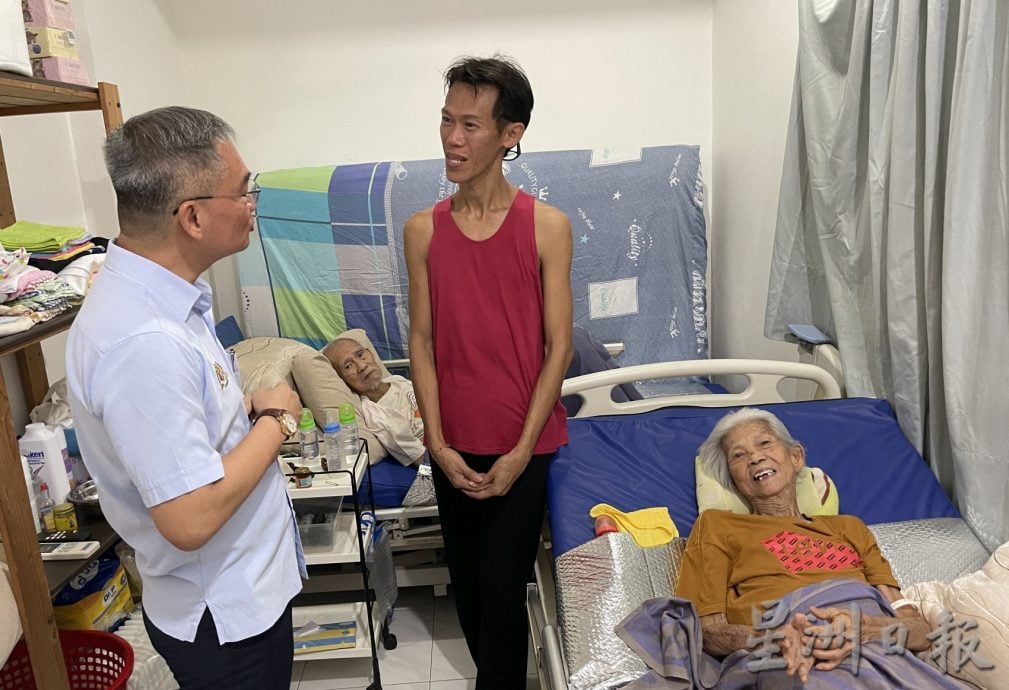 (古城第五版主文)父母中风 舞蹈学院归零·艺术工作者值夜班赚钱