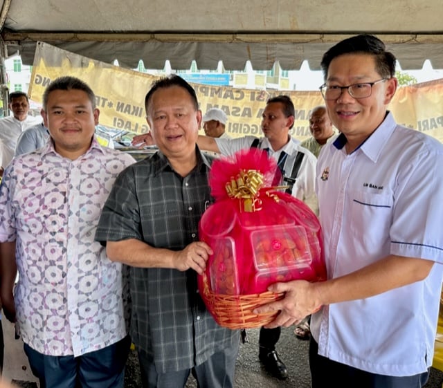 （古城第六版主文）正副部长巡交通圈