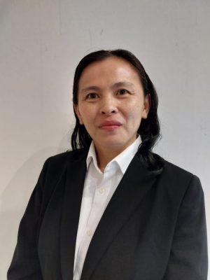(已签发)柔:住家门前遭2野狗攻击,女市议员右小腿被咬伤