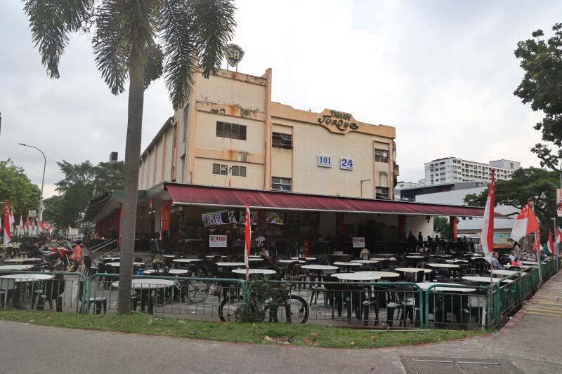 （已签发）柔：狮城二三事：发酒疯摔杯抛椅踢警　男子监2个月