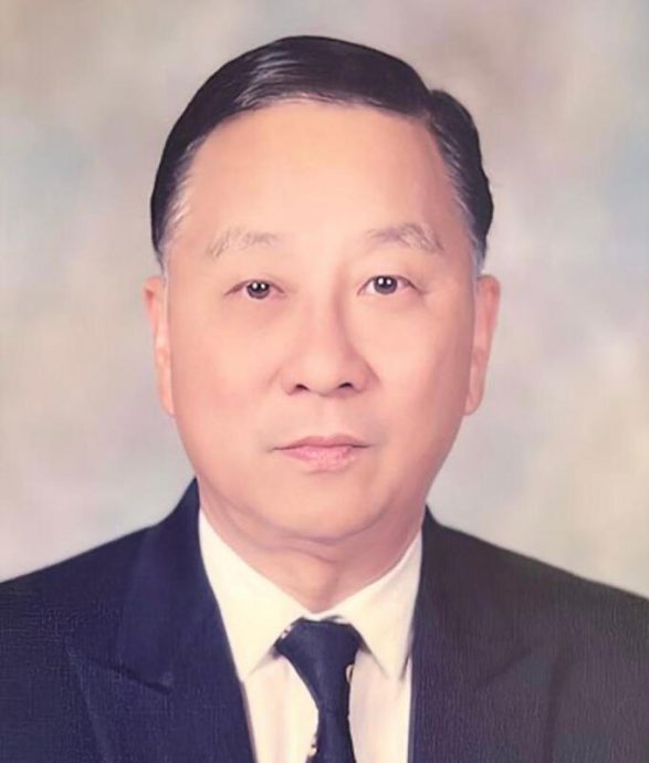 (已签发)柔:狮城二三事:掌校逾15年武中前校长 易维厦逝世