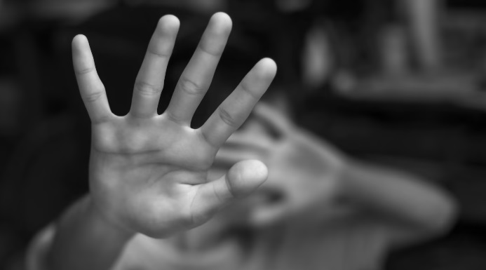 (已签发)柔:狮城二三事:涉拥有和散布儿童性虐待内容 2男子狮城被控