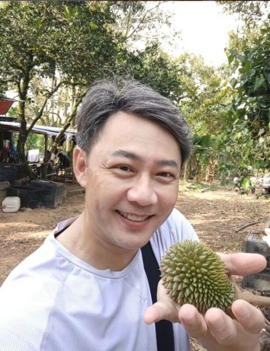 (已签发)柔:狮城二三事:狮城艺人回味夜市