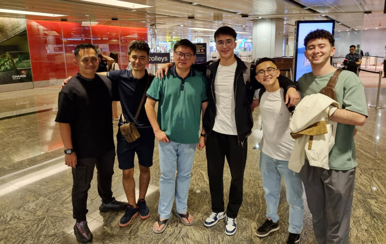 (已签发)柔:狮城二三事:讲师贷款卖云顶房 助6乌兹别克学生赴澳留学