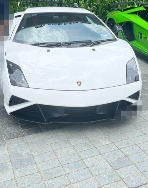 （已签发）柔：车队高速公路鲁莽驾驶，警方已鉴定超跑和车主