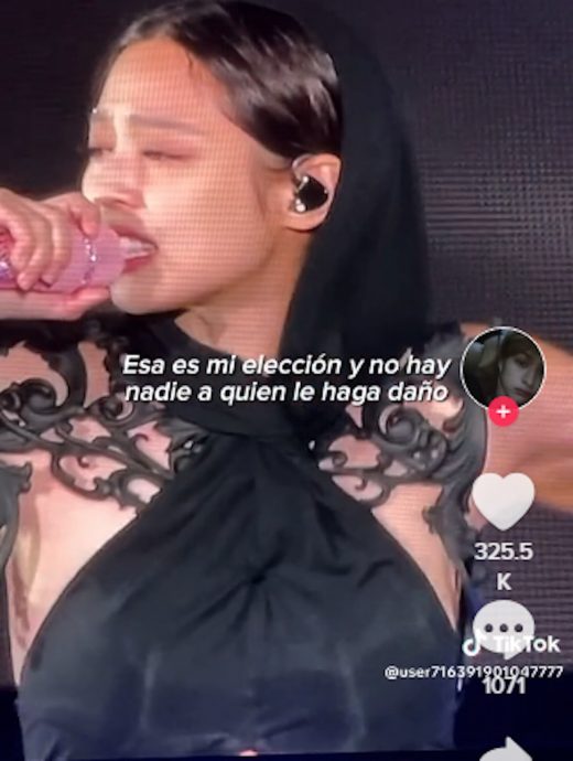 Jennie@BLACKPINK台上崩溃洒泪 疑扛不住与V绯闻+新剧负评