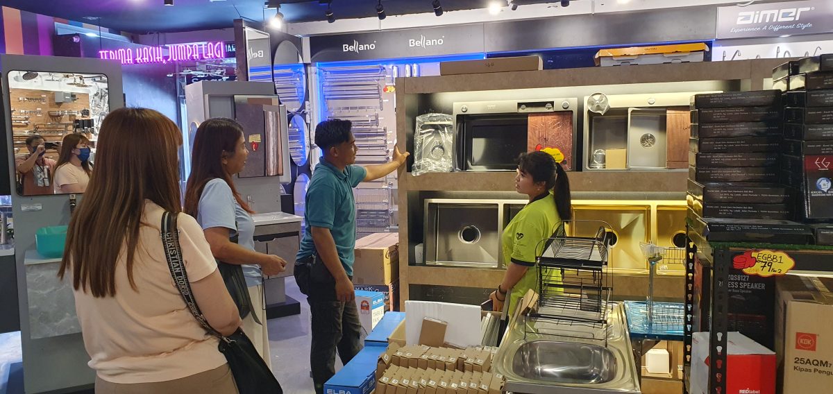 NS封面主文/马币贬值、产品成本可能上涨,业者:市场已转淡,没囤货必要