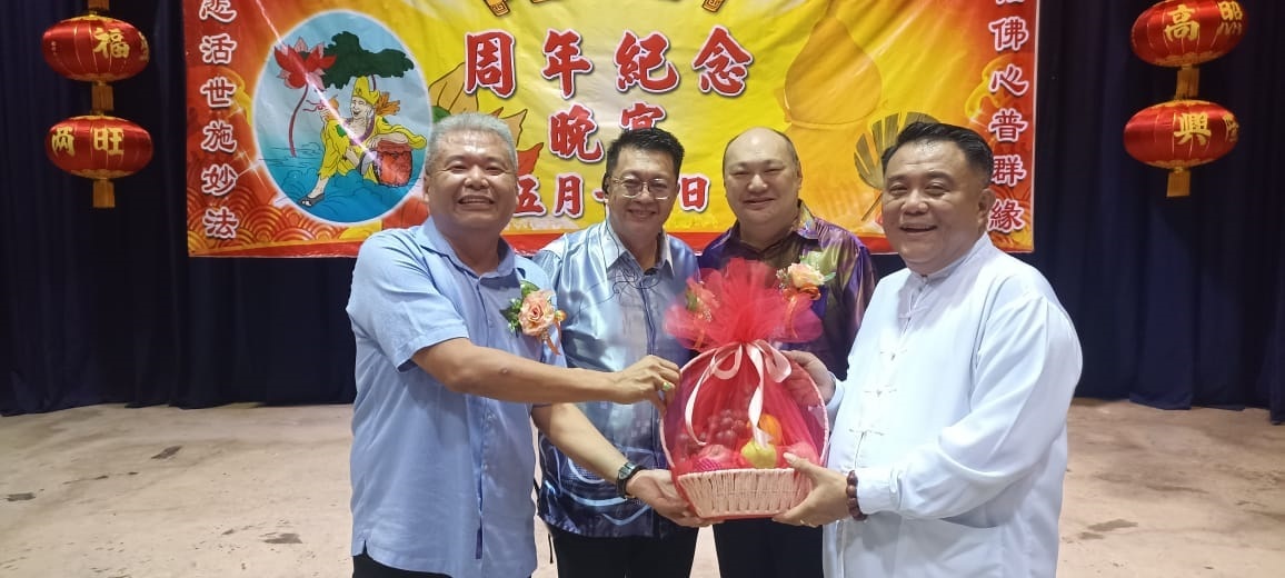 NS淡边/为州选热身,民政淡边区妇女组主席赴宴大派冠病检测试剂盒