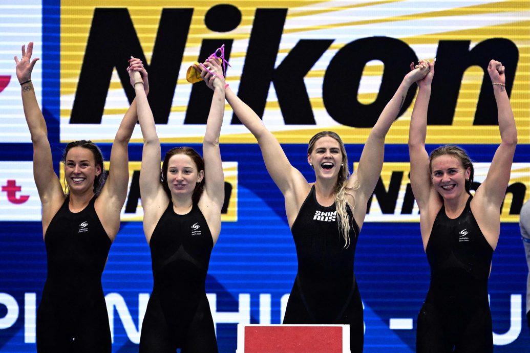 SWIM-WORLD-2023-PODIUM