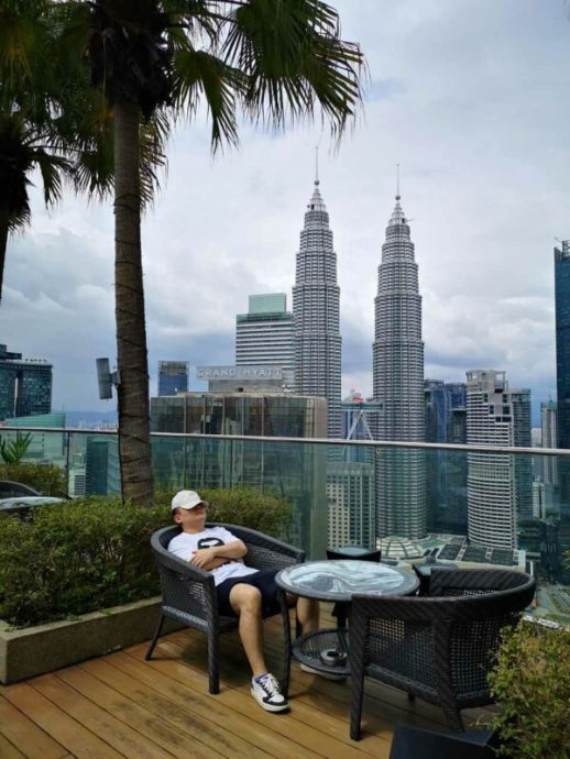 麻辣食堂业者老罗-FZ100441349291