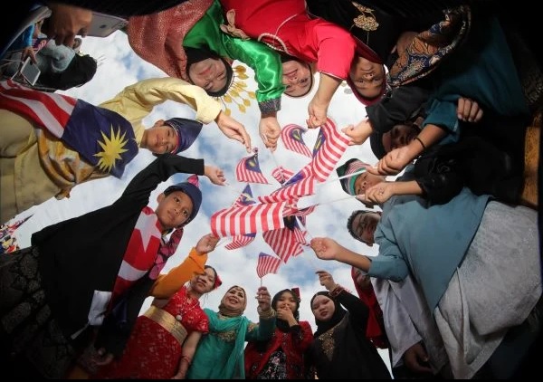 国庆说好话运动 传播团结正能量