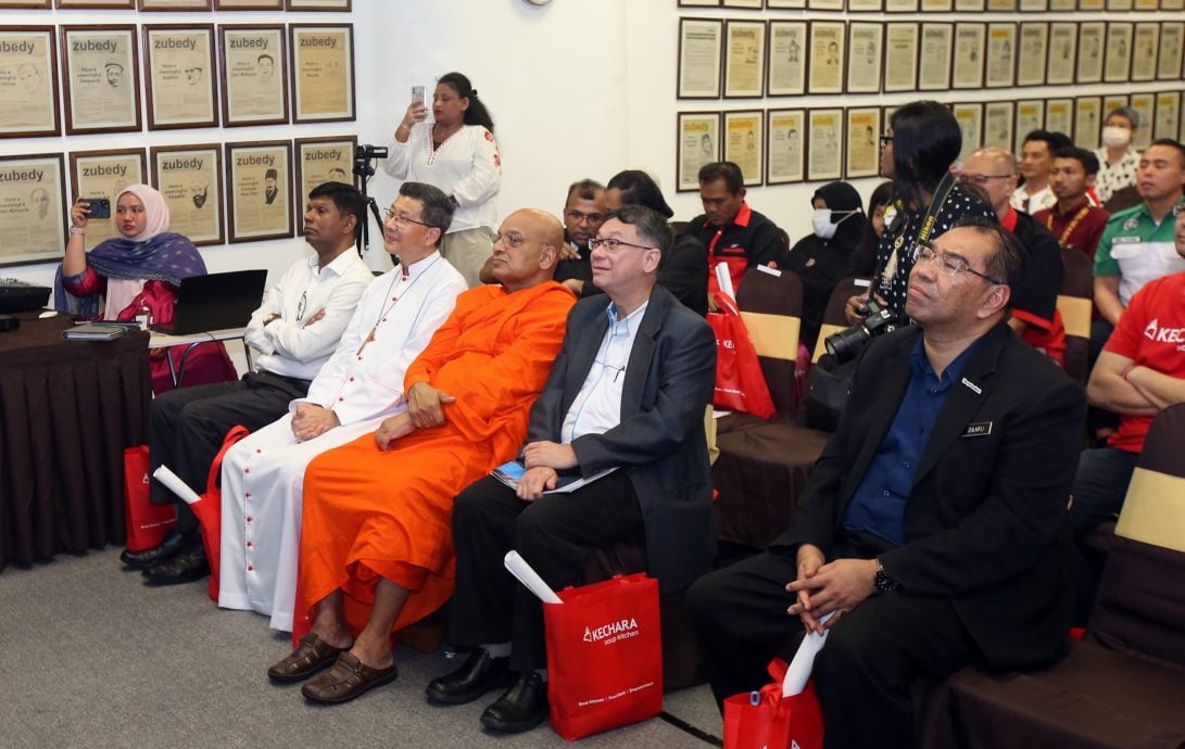 国庆说好话运动 传播团结正能量