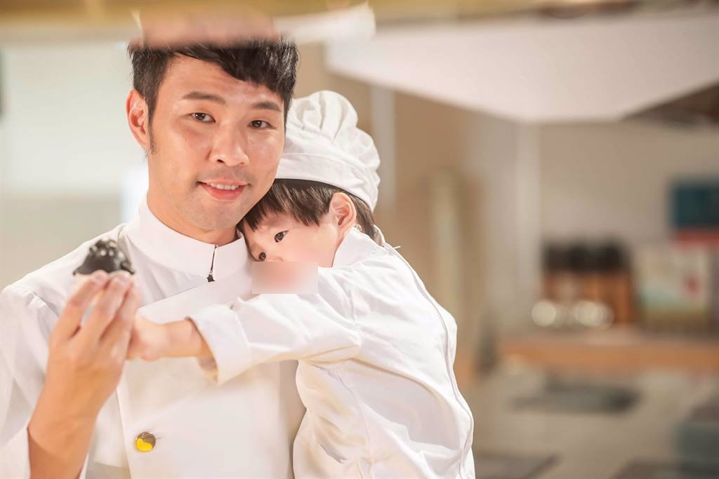 3宝爸陈威全曝喜讯 感谢王瞳、艾成牵线