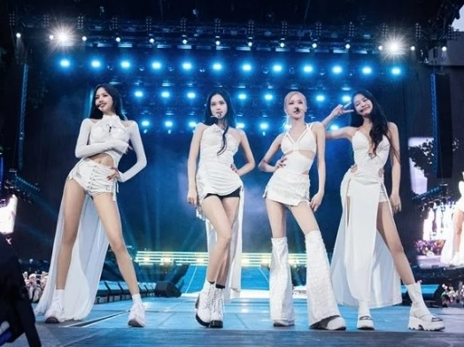 BLACKPINK续约金曝每人522万 粉丝不满骂抠压榨