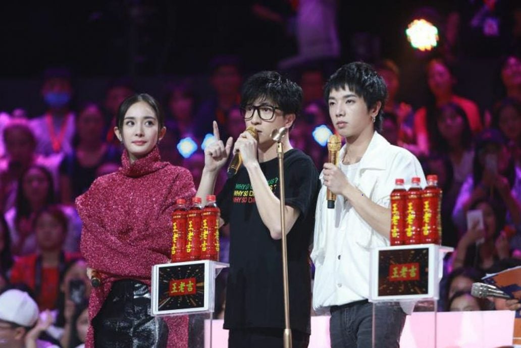 ​中国选秀黑幕重重 ​薛之谦摔麦戳破造假