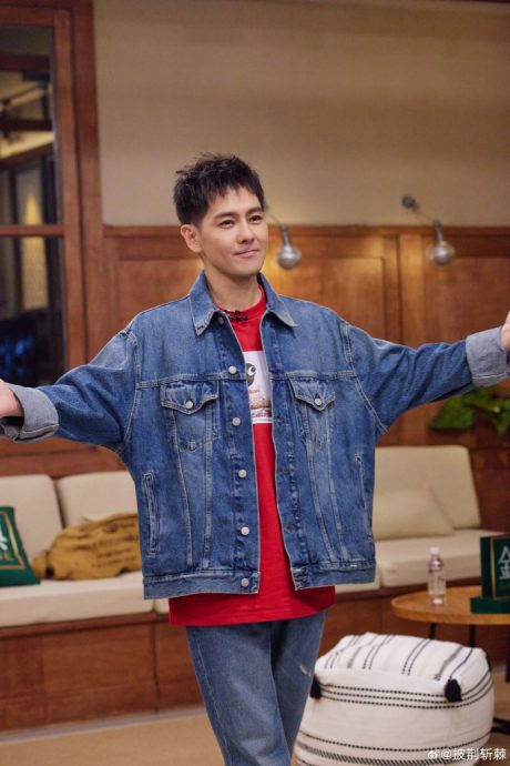 林志颖登《披荆斩棘》获特权 网狂赞比《好声音》贴心