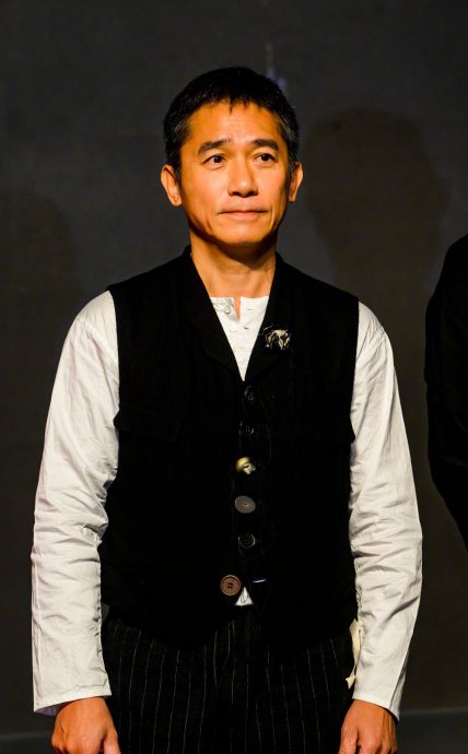 ​被爆为梁朝伟生子  程潇火速回4个字