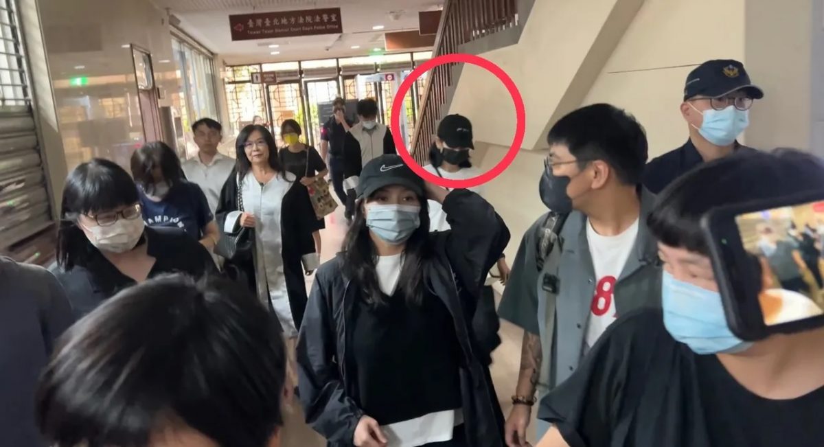 詹雯婷遭恩师控诬告 出庭玩分身术