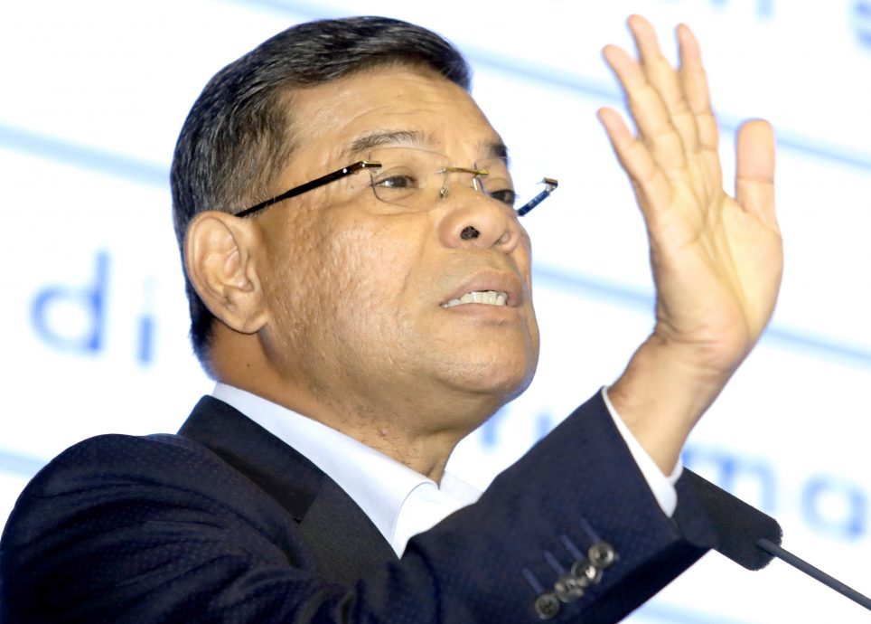 “只充公2本书非整间书店”赛夫丁：若内容没违法会归还